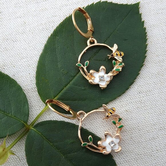 Catherine Popesco Jewelry - Catherine Popesco Earrings, Small Gold Hoops with A Flower & Bee